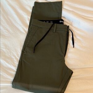 Goodfellow & Co Green Chinos Durable Cotton Twill